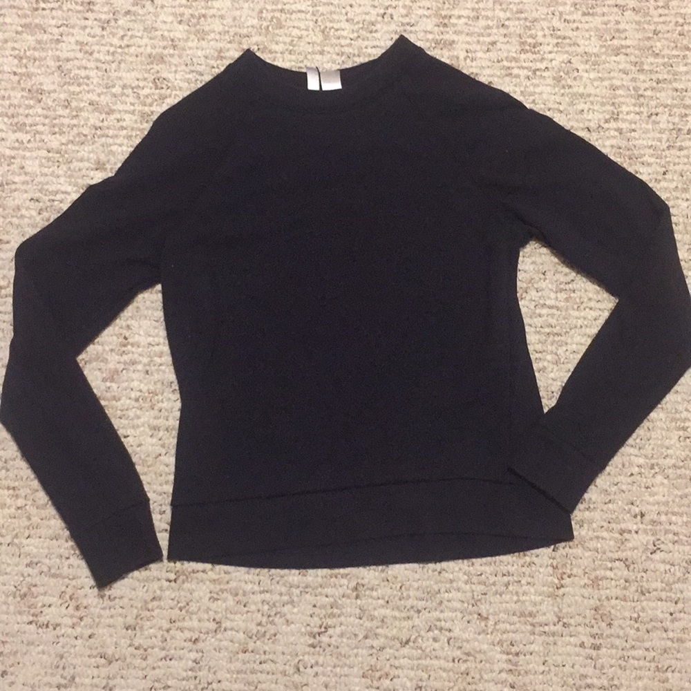 h&m black sweatshirt